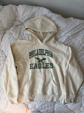 Philadelphia Eagles Cream Pullover Hoodie